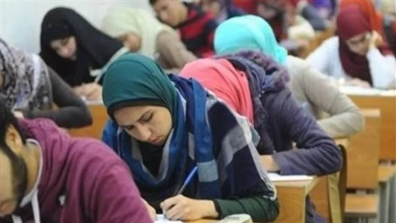 بالأسماء والدرجات.. نتائج الشهادة الإعدادية في محافظة البحيرة عبر موقع مديرية التربية والتعليم